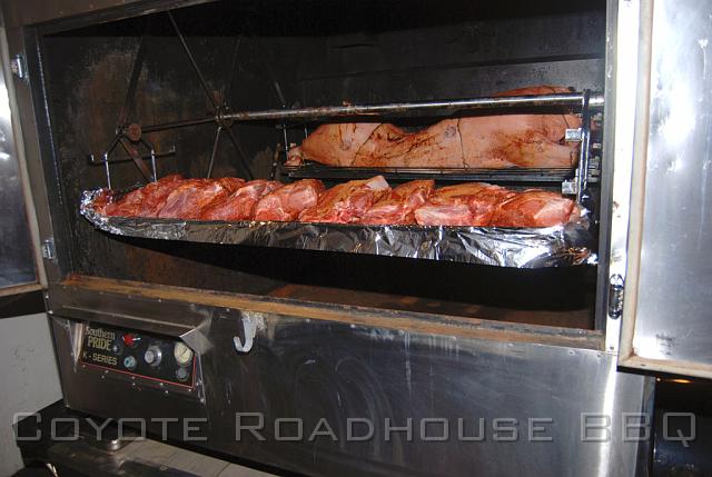 2008_pigroast_003.jpg
