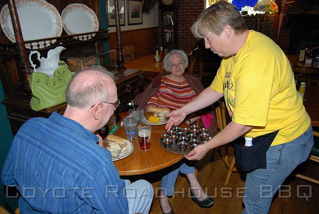 pigroast_2009_027.jpg