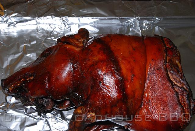 pigroast_2010_009.jpg