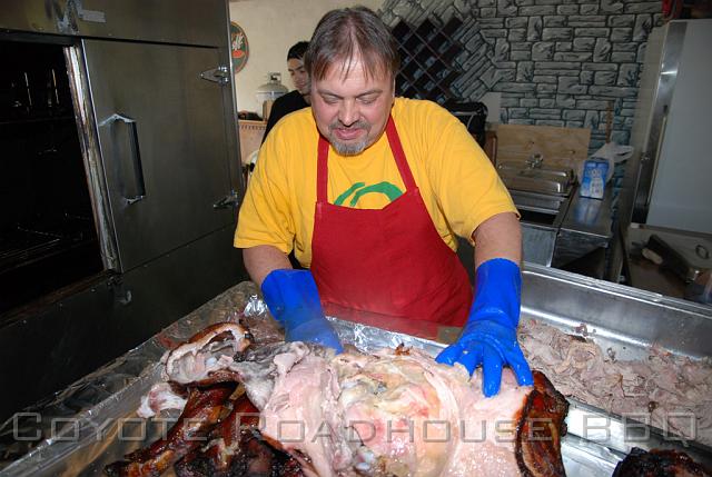 pigroast_2010_022.jpg