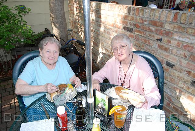 pigroast_2010_057.jpg